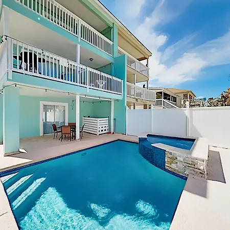 Island Escape & Huisache Townhome